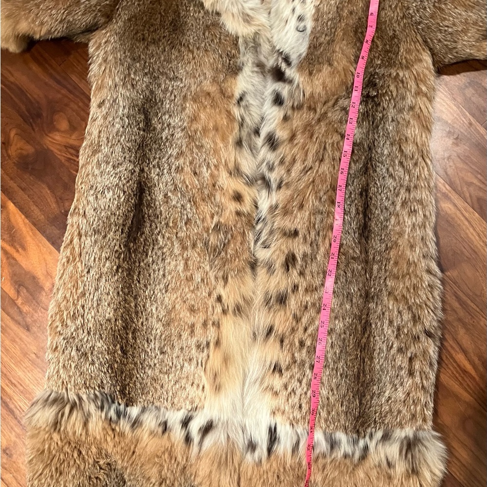 Vintage Real Lynx Fur Coat with Hood - Picture 7 of 9